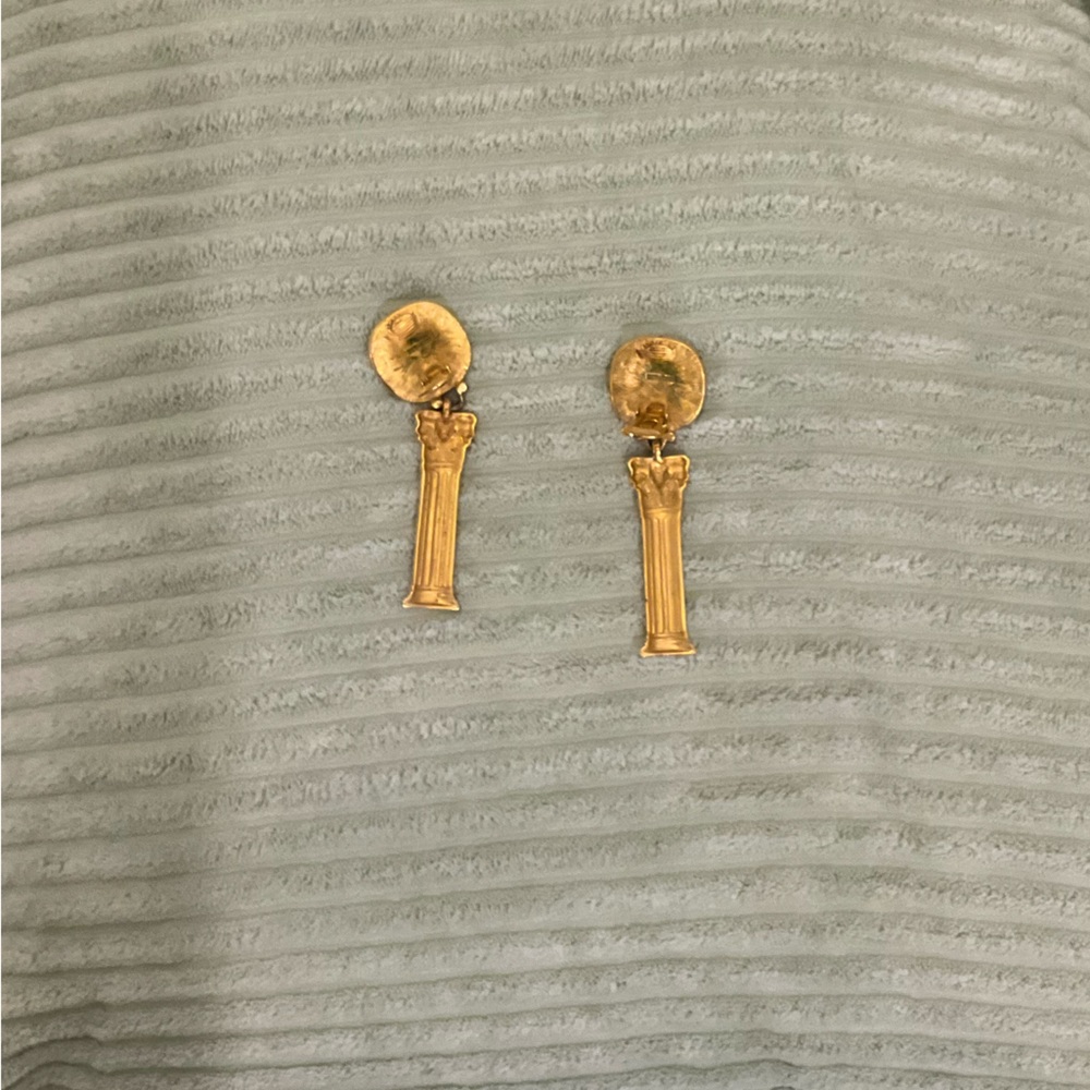Vintage Statement Ben Amun Gold Earrings - Picture 5 of 5